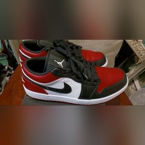 Nike Air Jordan 1 Low. Mens size 8.5